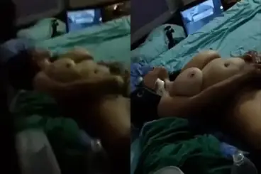 Ngintip Kakak Lagi Masturbasi Di Kamar Mandi
